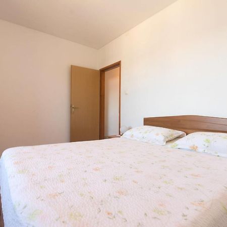 Apartments Jaksa Vis Dış mekan fotoğraf