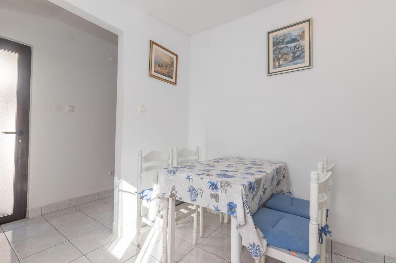 Apartments Jaksa Vis Dış mekan fotoğraf