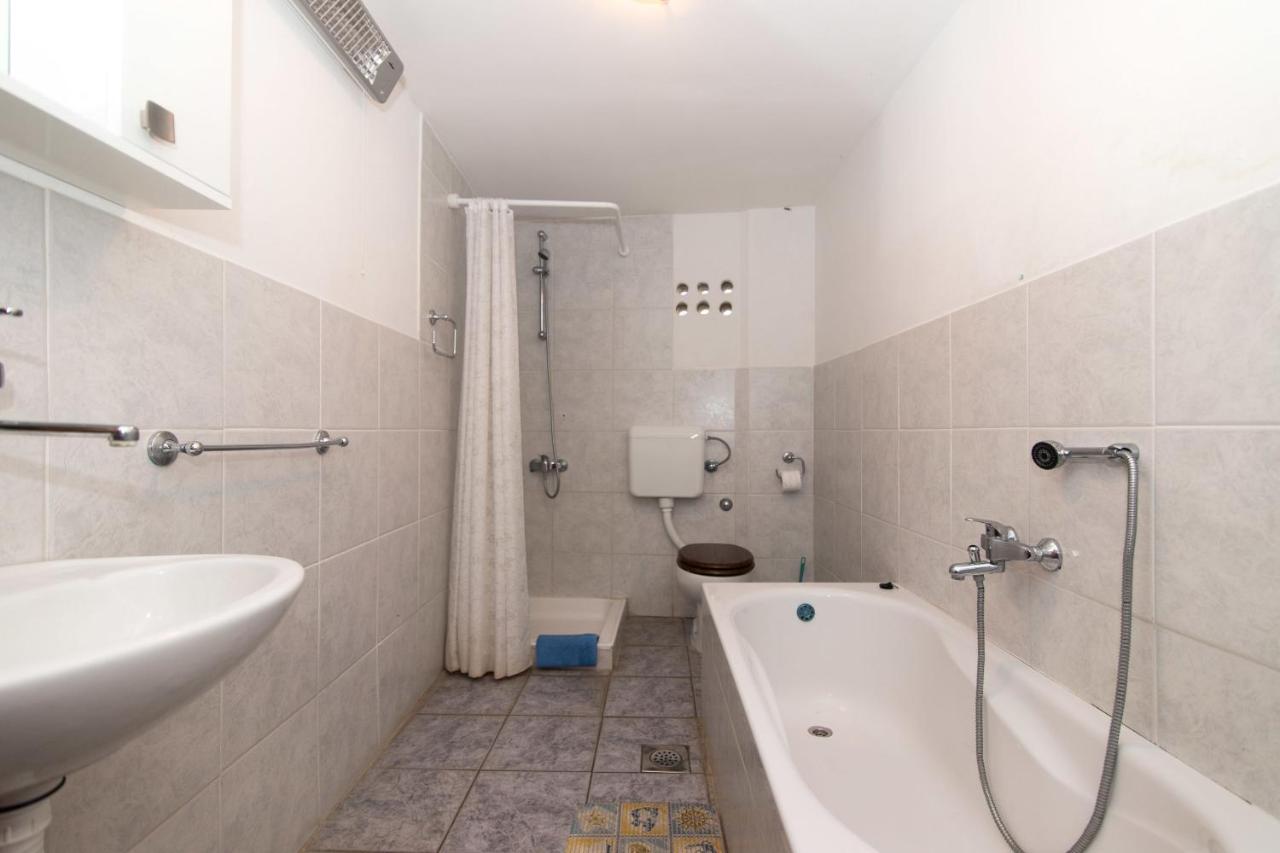 Apartments Jaksa Vis Dış mekan fotoğraf